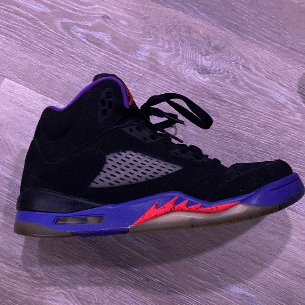 Jordan 5 - Picture 3 of 6